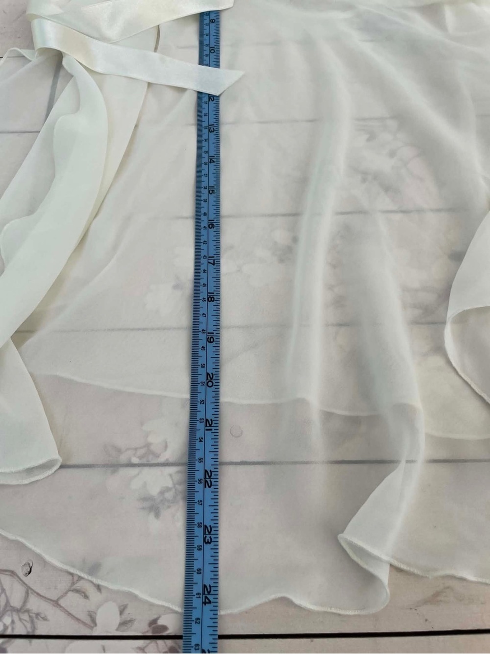 Victoria's Secret Ivory Lace & Chiffon Babydoll Chemise - Picture 8 of 9